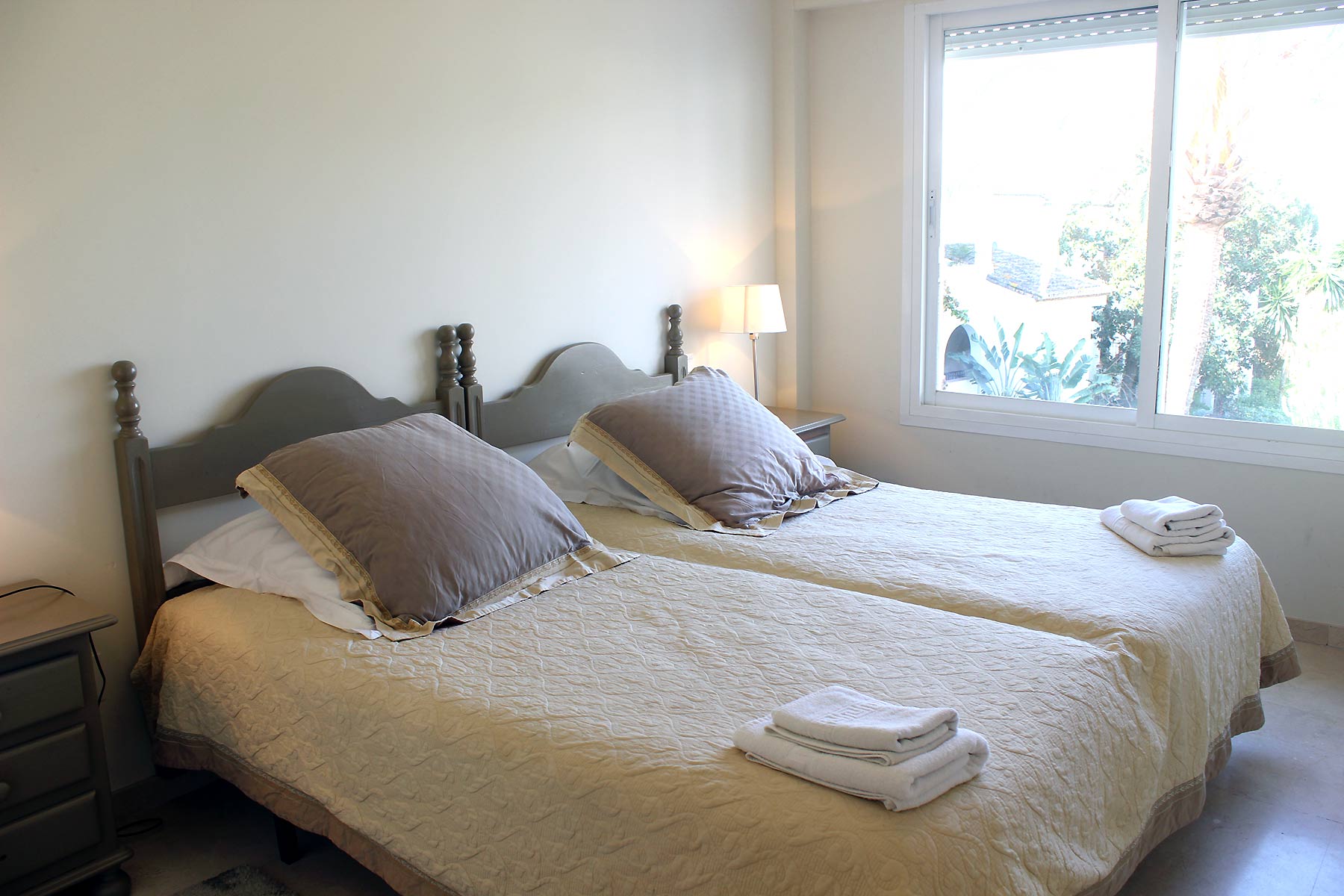 Alquiler apartamentos Estepona Dormitorio principal