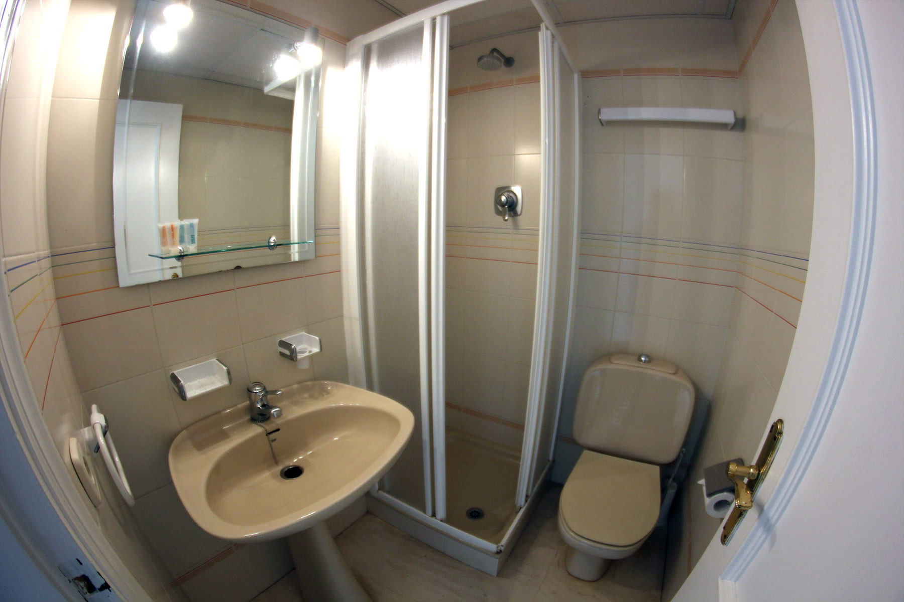 Alquiler apartamentos Estepona Pisina comunitaria