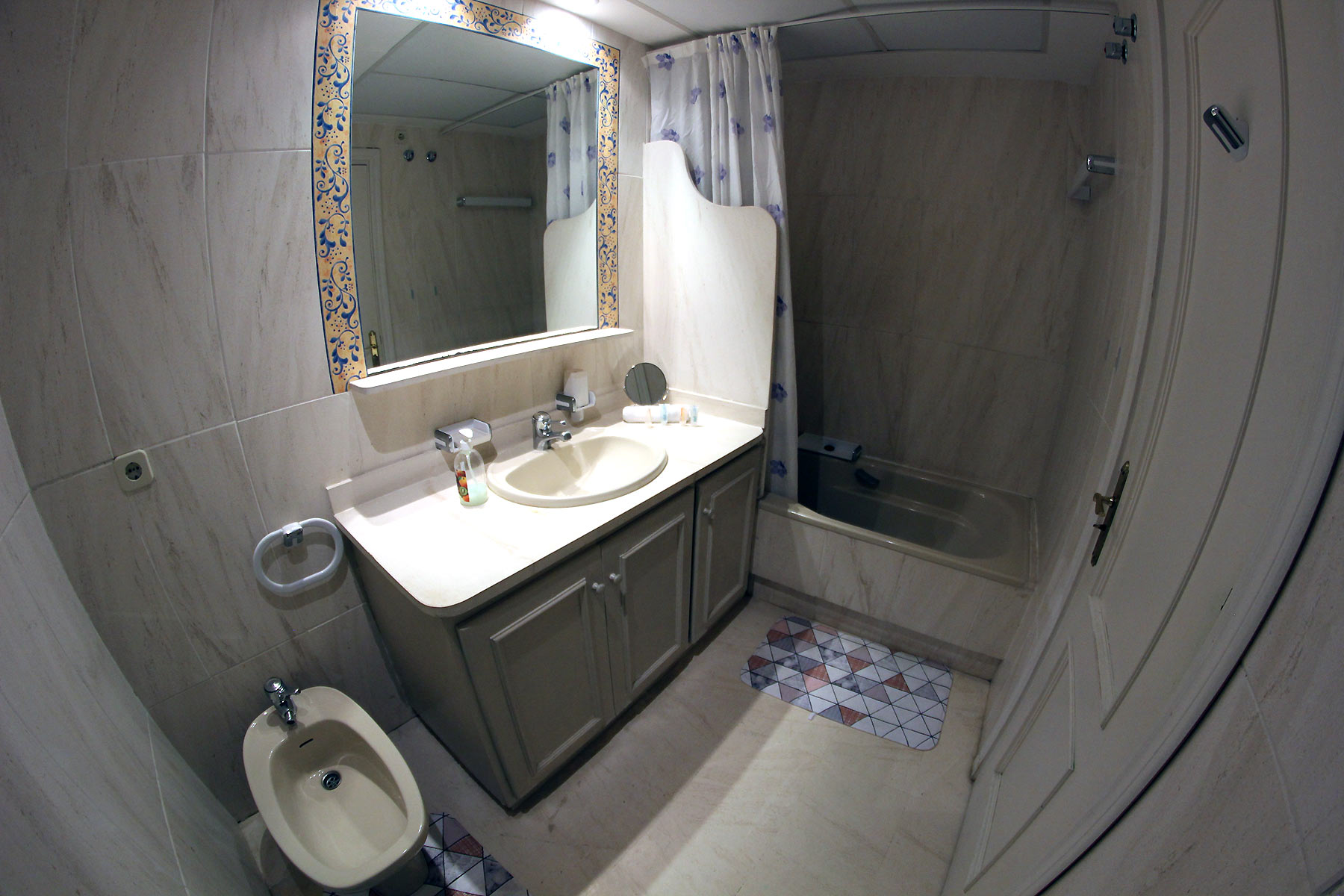 Alquiler apartamentos Estepona Cuarto de baño