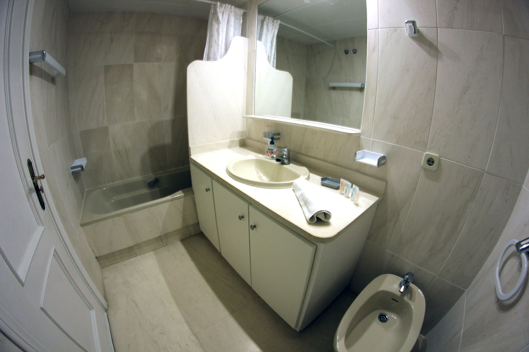 Alquiler apartamentos Estepona Cuarto de baño