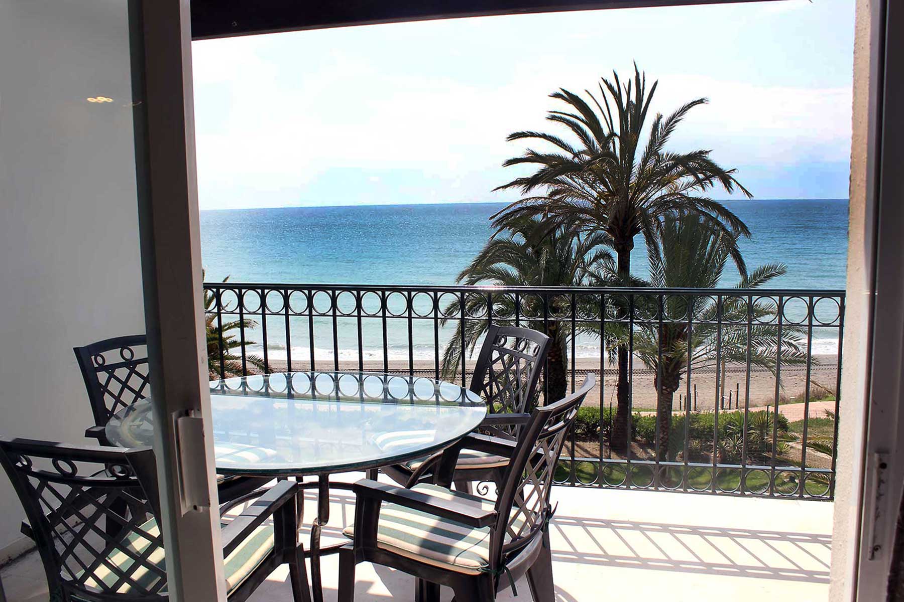 Alquiler apartamentos Estepona Paseo marítimo