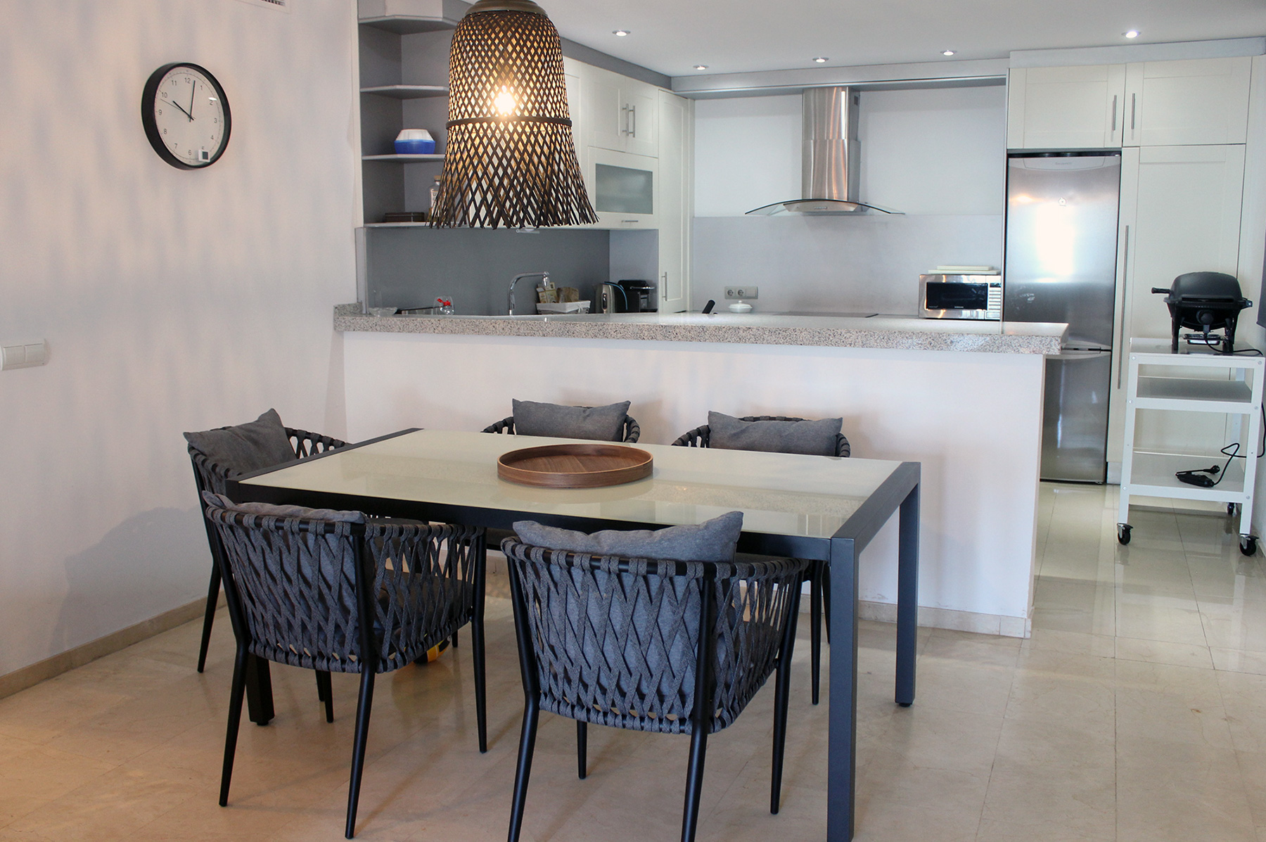 Alquiler apartamentos Estepona Comedor 