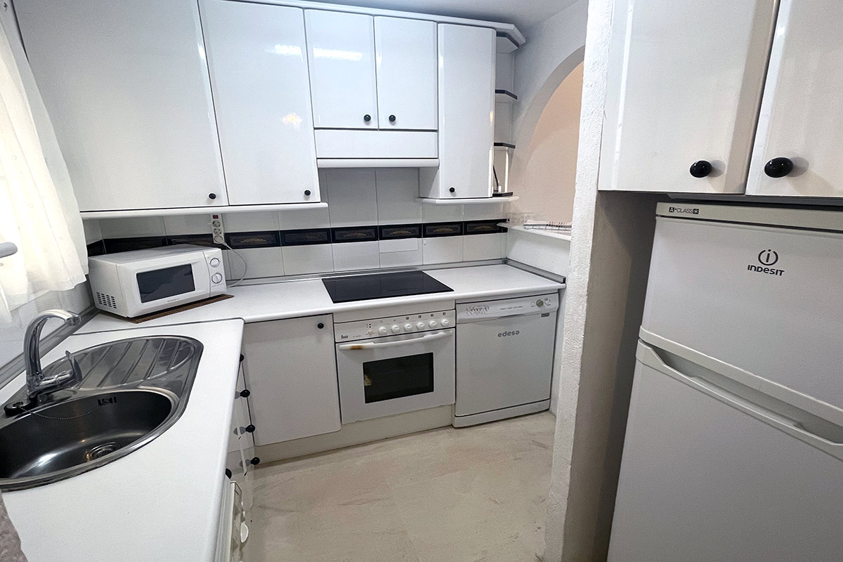 Alquiler apartamentos Estepona Cocina equipada