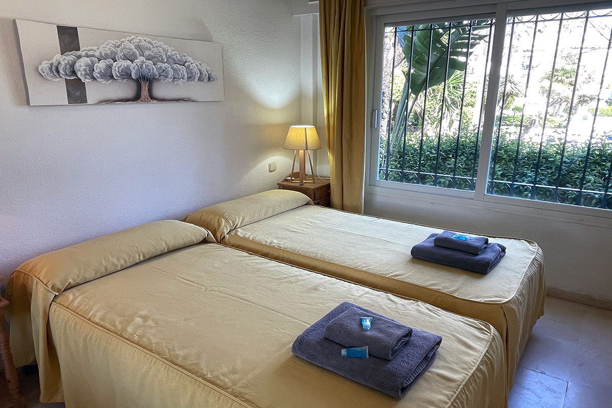 Alquiler apartamentos Estepona Dormitorio 2 camas simples