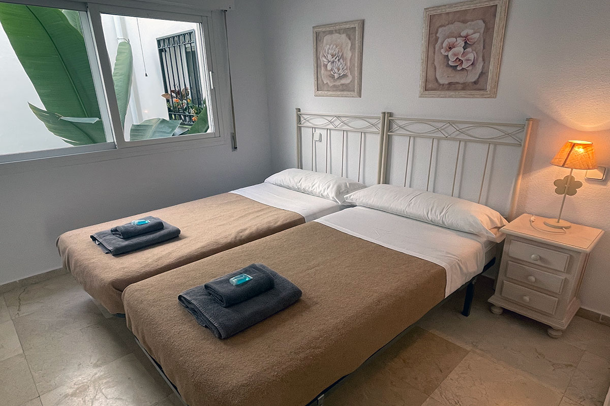 Alquiler apartamentos Estepona Dormitorio 2 camas simples