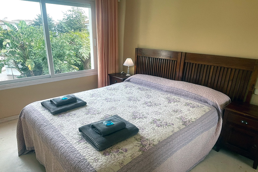 Alquiler apartamentos Estepona Dormitorio 2 camas simples