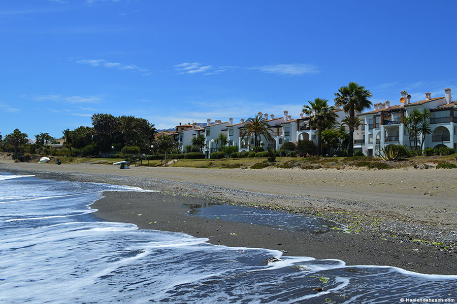 Playa Arroyo de las Cañas Estepona