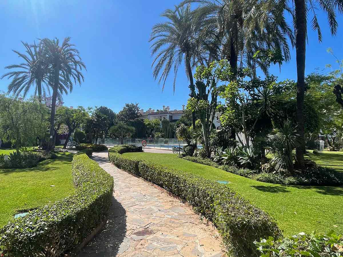 Jardines Hacienda Beach Estepona