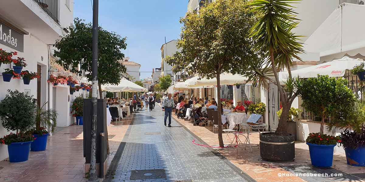 La Calle Caridad Estepona